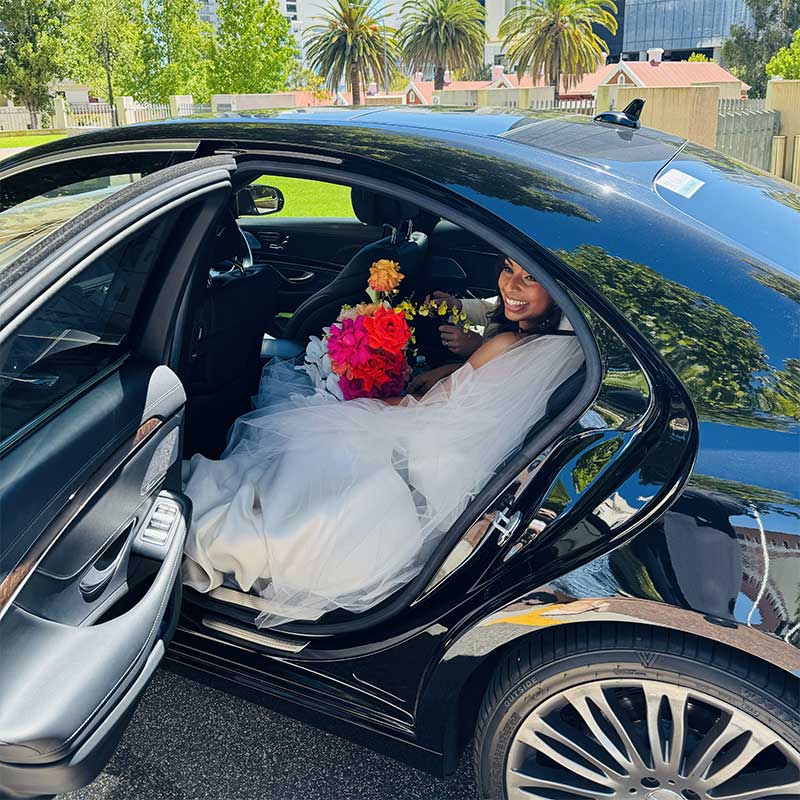 Enjoy optimal relaxation, and safety, and make your wedding event memorable with chauffeur-driven services