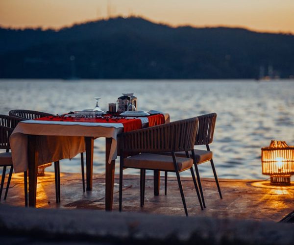 MAK Luxury Charters